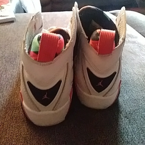 Jordan sneakers cute white with multi colors - Picture 5 of 6